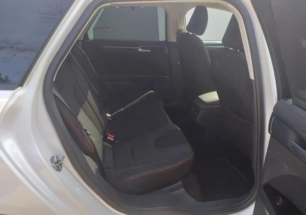 Ford Mondeo cena 41900 przebieg: 126000, rok produkcji 2017 z Pszów małe 529